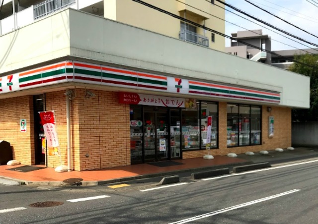 コンビニ　セブンイレブン志木愛宕通り店（コンビニ）まで835m
