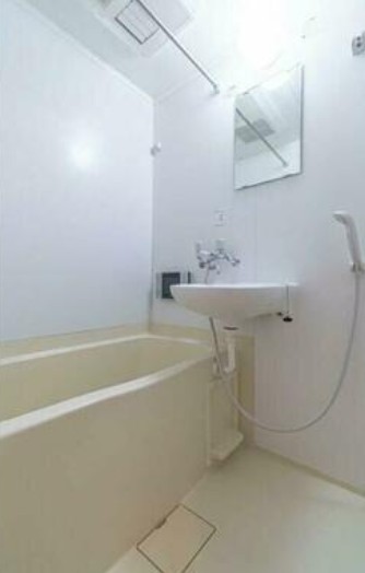 バス・シャワールーム　別部屋参考画像です