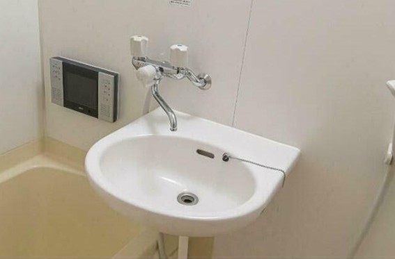 洗面設備　別部屋参考画像です