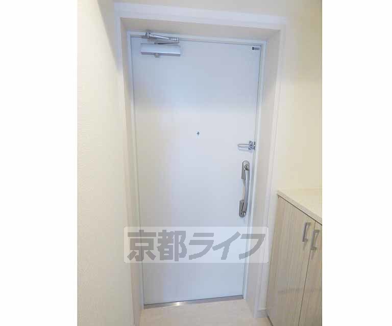 その他設備　しっかりとしたドア。