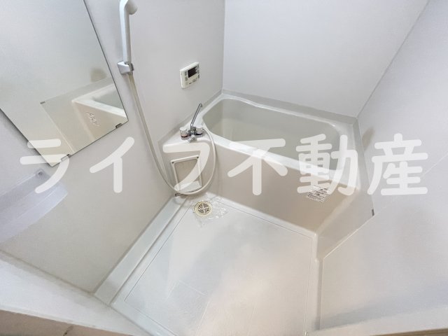 バス・シャワールーム　ゆったり過ごせるお風呂です