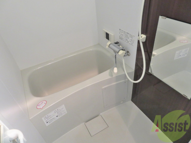 バス・シャワールーム　バスルームの清潔感って大事ですよねー、ゆったり入浴できますね