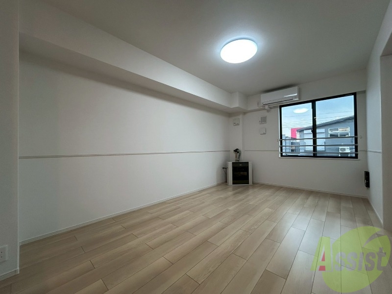 居室・リビング　広くてキレイなお部屋が広がっていて、充実した生活が送れそう。