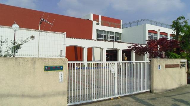 小学校　若草小学校（小学校）まで949m