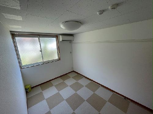 居室・リビング　1Fはフローリング仕様。現況優先。