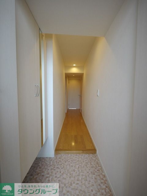 玄関　玄関　ご入居お待ちしております