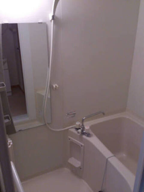 バス・シャワールーム　バスバス