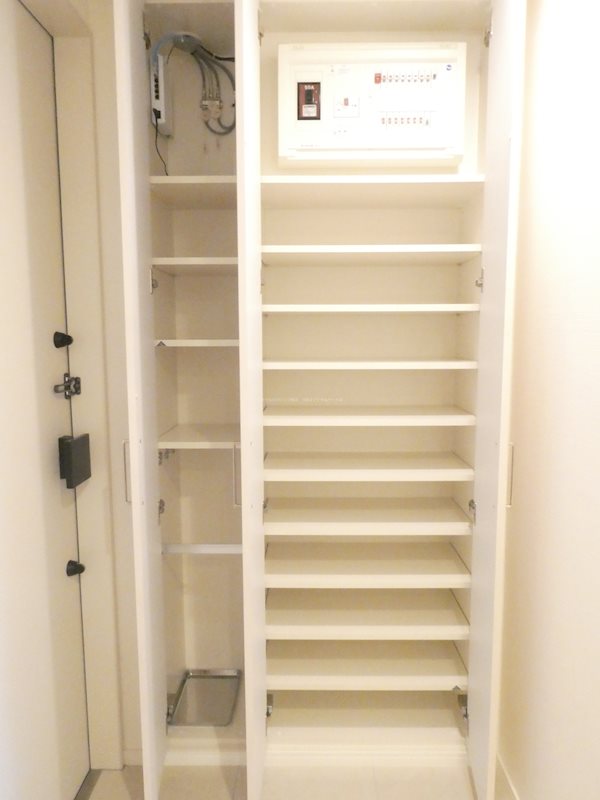 収納　玄関収納※別部屋参考写真