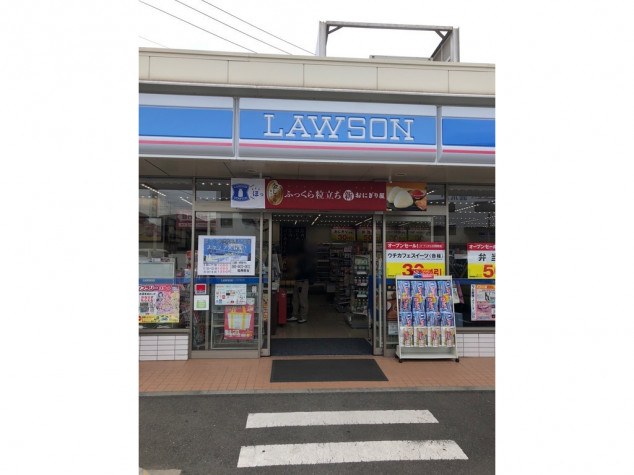 コンビニ　ローソン杉並成田西三丁目店（コンビニ）まで423m