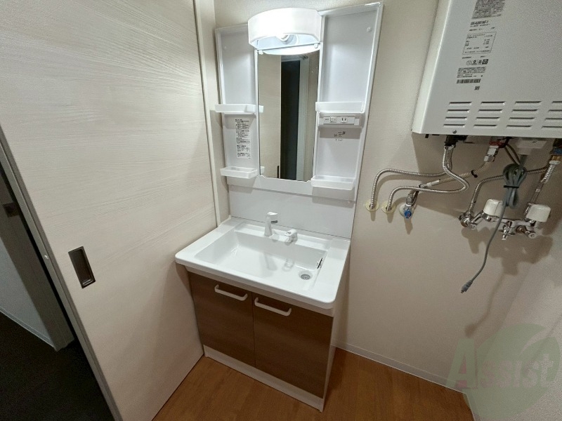洗面設備　こちらに洗面台があります。朝の洗顔はこちらで。