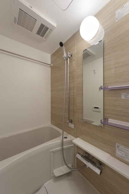 バス・シャワールーム　※写真は同タイプ住戸です。