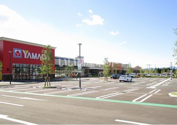 ショッピングセンター　フォレストモール石岡（ショッピングセンター）まで853m