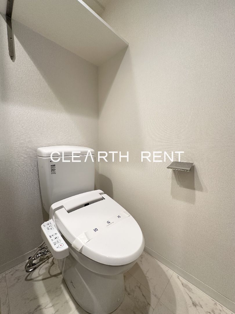 トイレ　同タイプ別住戸写真となります。現況と異なる場合がございます。