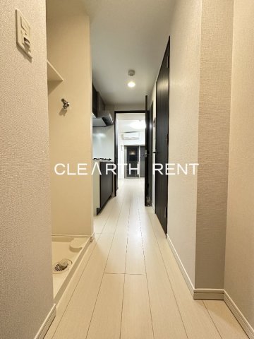 玄関　同タイプ別住戸写真となります。現況と異なる場合がございます。