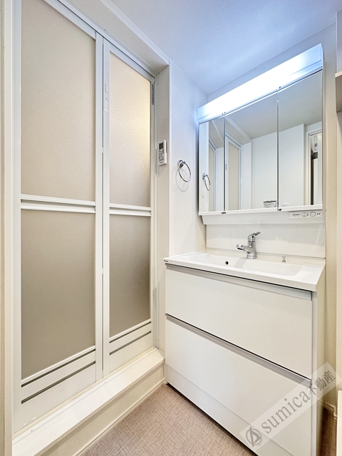 洗面設備　三面鏡洗髪洗面化粧台♪毎日らくらく＾＾