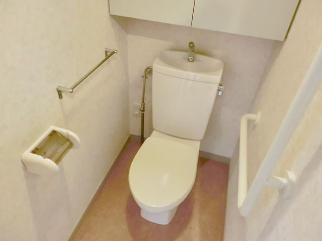 トイレ　参考写真
