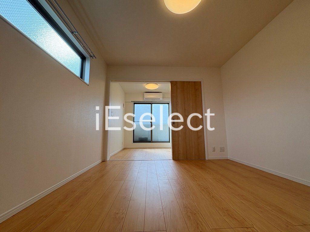 居室・リビング　明るくキレイなリビングルーム♪