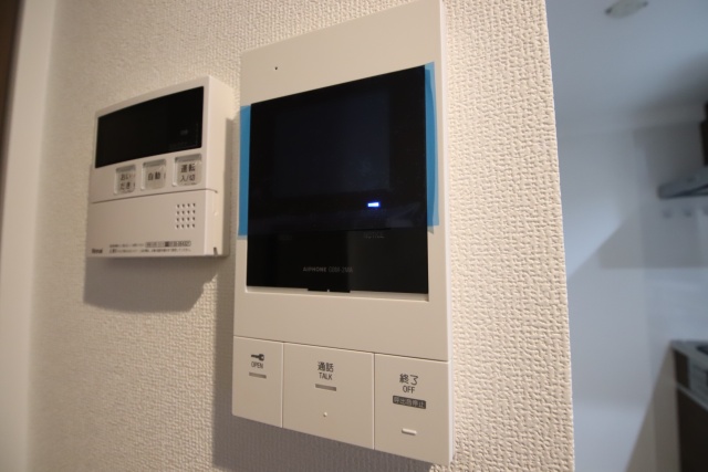 玄関　※別室の参考写真の為、現況優先です。