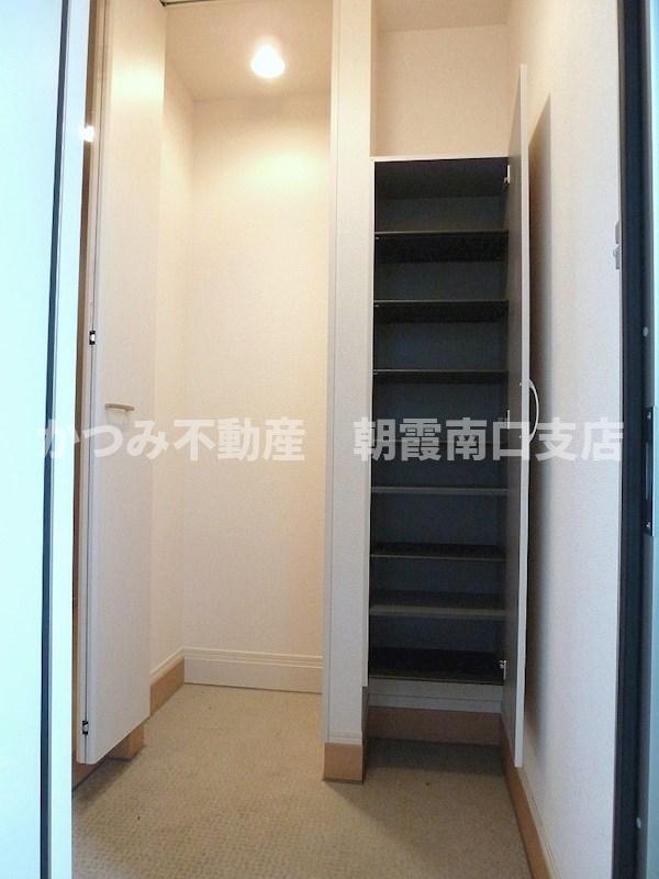 玄関　※参考写真※