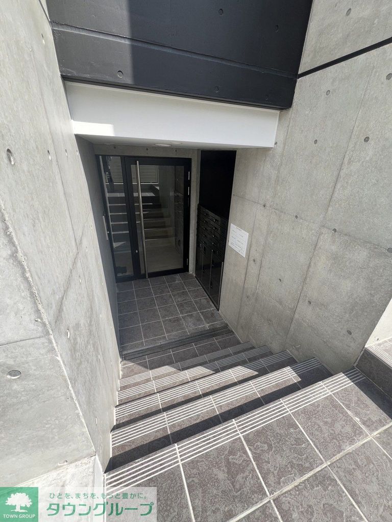 エントランス　エントランス