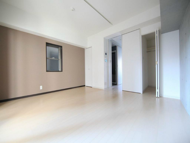 居室・リビング　洋室9.7帖　ウォークインクローゼット付（収納充実してます）