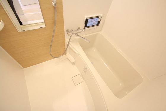 バス・シャワールーム　※別部屋の写真です