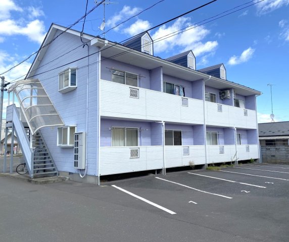 建物外観　日当たり良好で爽やかな印象の外観