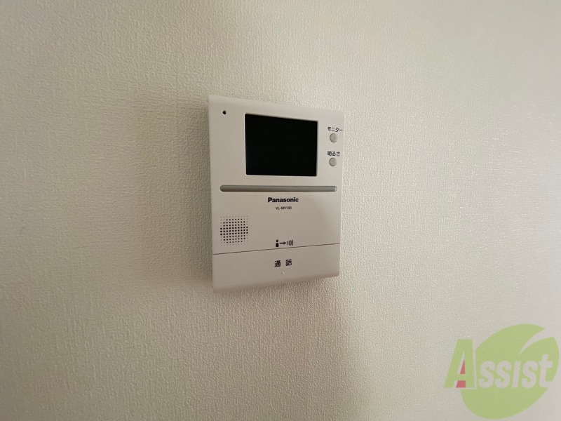 その他設備　ＴＶモニター付インターホンです。来客者の顔が見えるので安心！