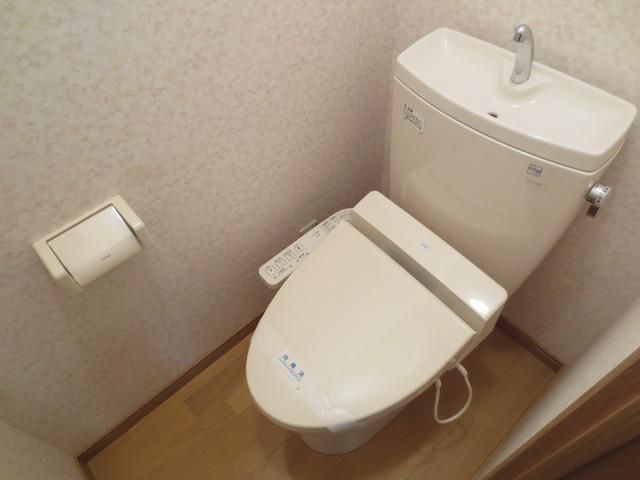 トイレ　★シャワートイレ★