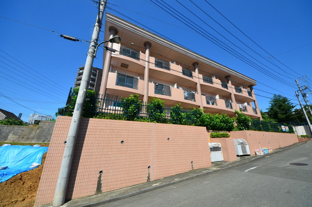 建物外観　★青い空、白い雲★