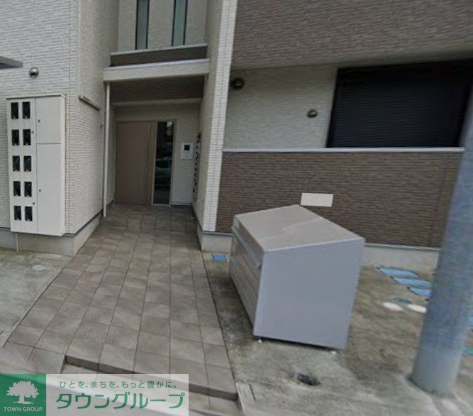 エントランス　エントランス