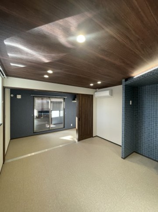 居室・リビング　LDK8.4帖