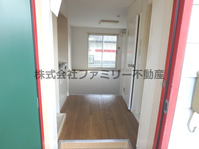 ＪＲ常磐線 十王駅 徒歩25分 2階建 築31年の玄関写真