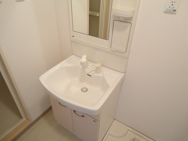 洗面設備　洗髪洗面化粧台