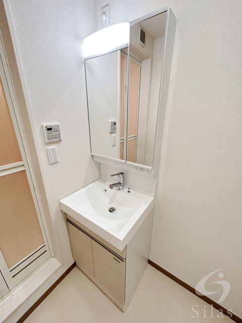 洗面設備　同仕様