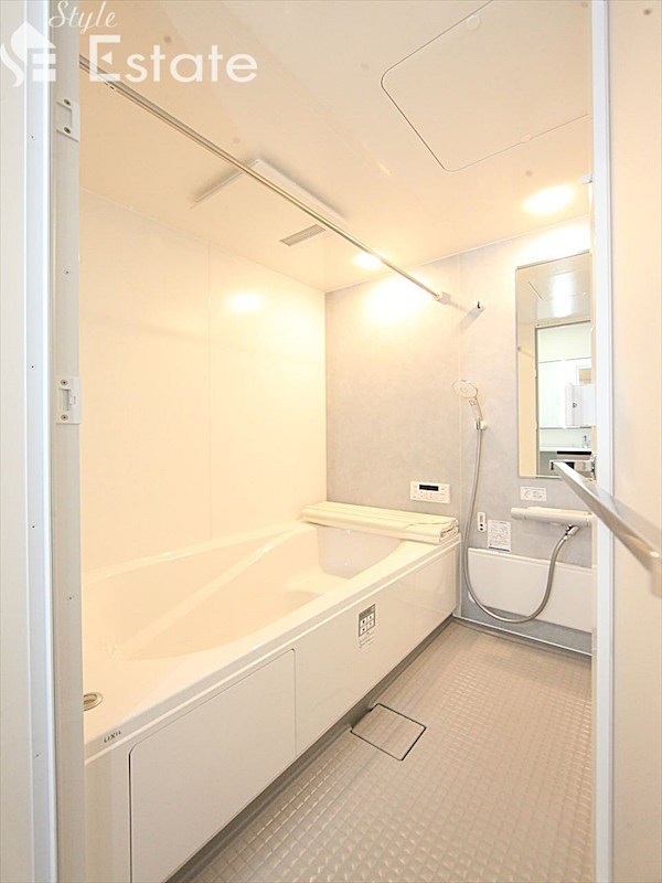 バス・シャワールーム　バスルーム