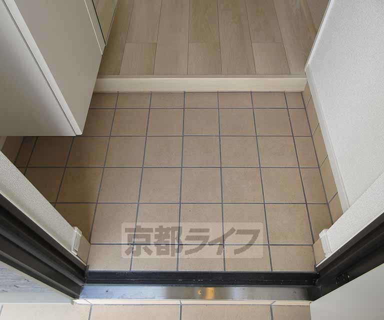 玄関　来客にも安心の広さです