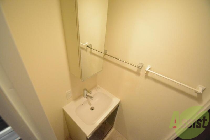 洗面設備　独立洗面台です