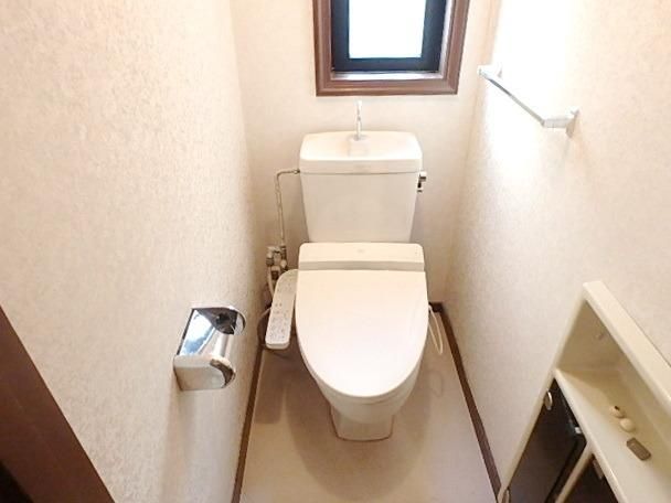 トイレ　★トイレは１階と２階に★