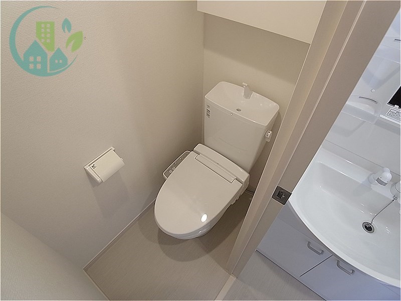 トイレ　リブリ・式部(ネット無料）