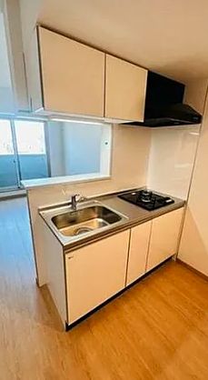 キッチン　コンパクトなキッチンで掃除もラクラク