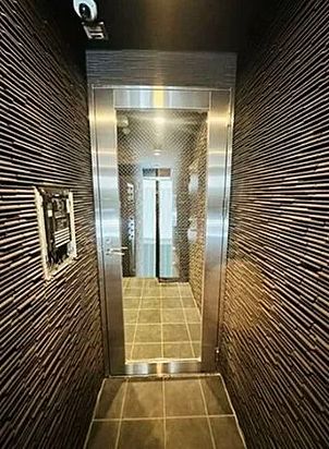 セキュリティ　清潔なエントランスです