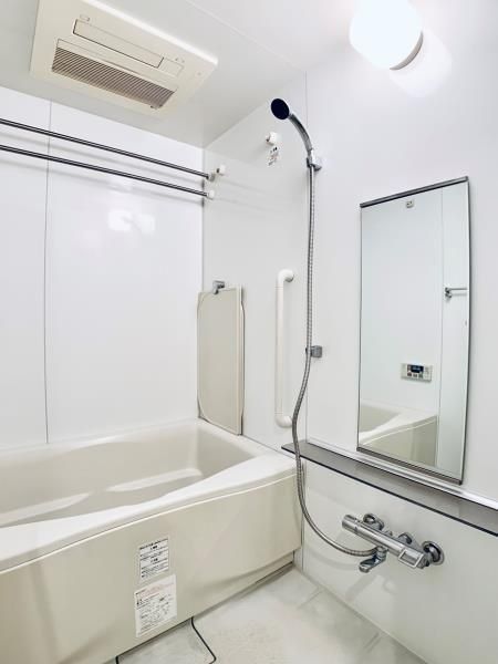 バス・シャワールーム　バス