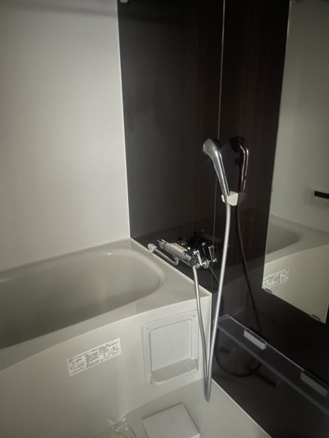 バス・シャワールーム　同物件別号室のものです。