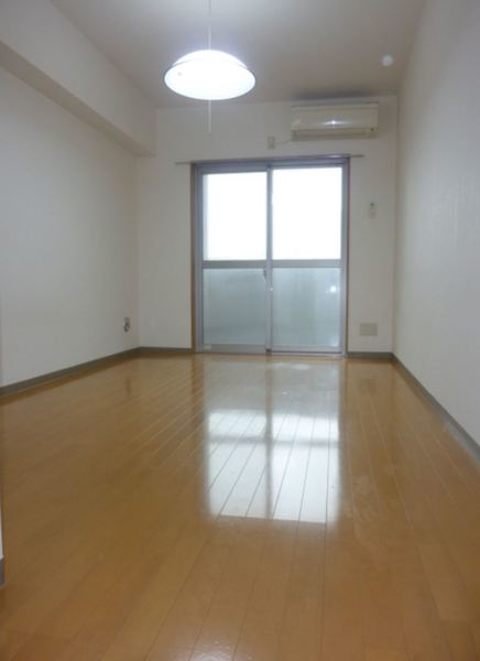 居室・リビング　※別部屋参考写真