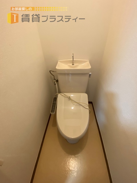 トイレ　ウォシュレット付き！