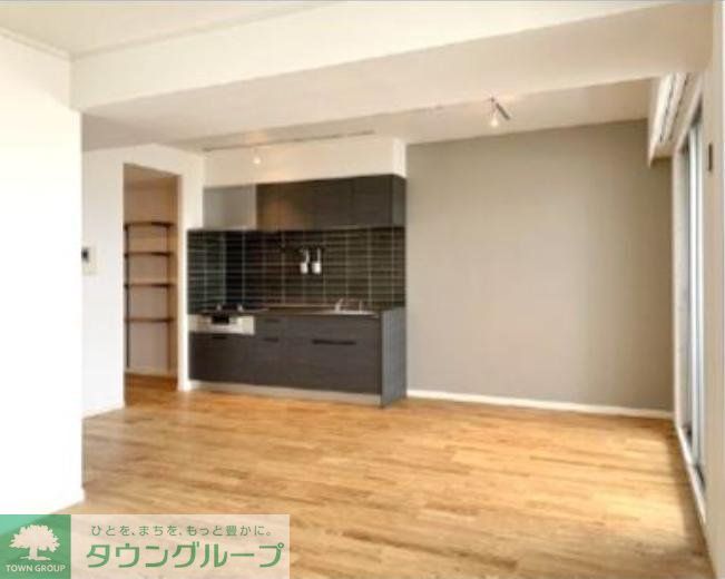 居室・リビング　エントランス