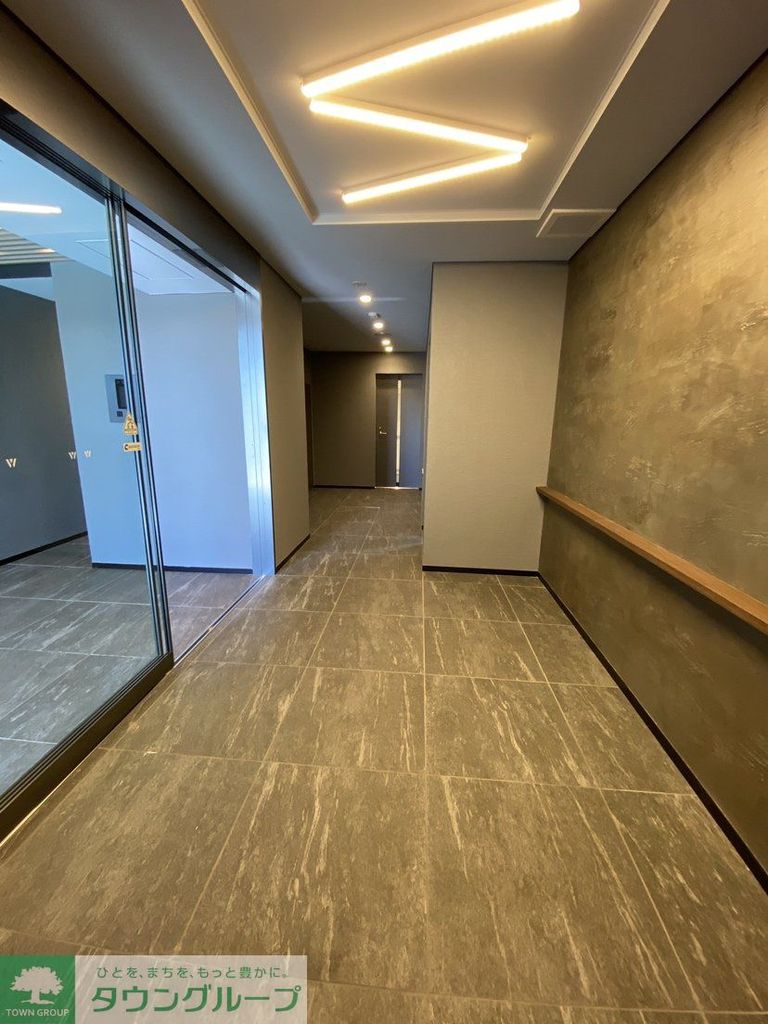 エントランス　★お問い合わせはタウンハウジングまで★