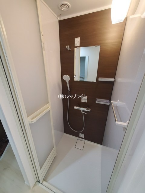 バス・シャワールーム　シャワールーム