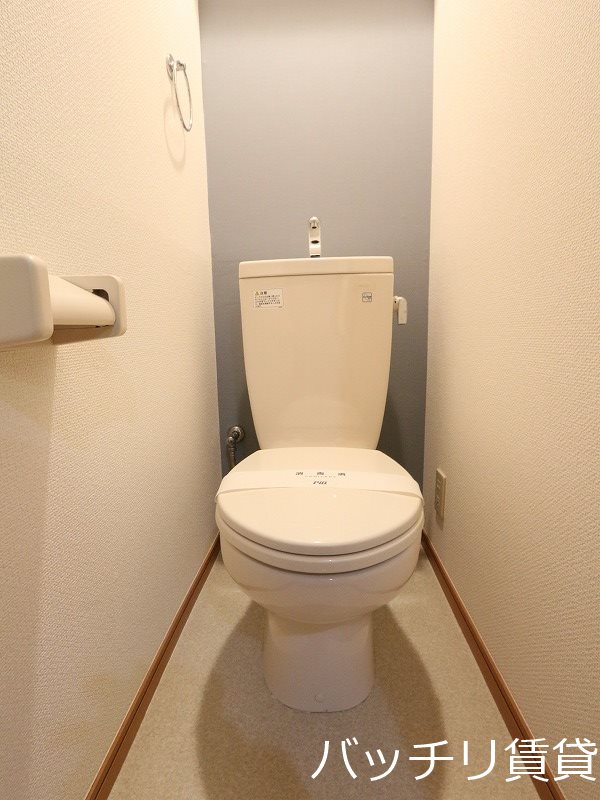 トイレ　同型タイプの為、現状を優先致します。